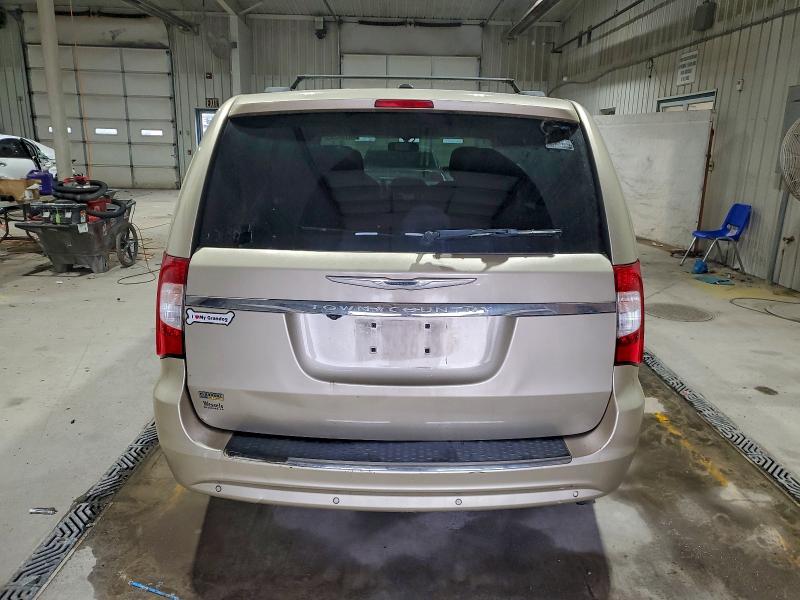 Photo 6 from auction – 2011 CHRYSLER TOWN & COU with VIN 2A4RR5DG5BR718633