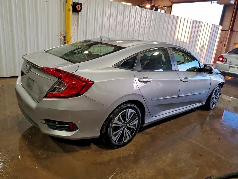 Photo 3 from auction – 2018 HONDA CIVIC EX with VIN JHMFC1F45JX036128