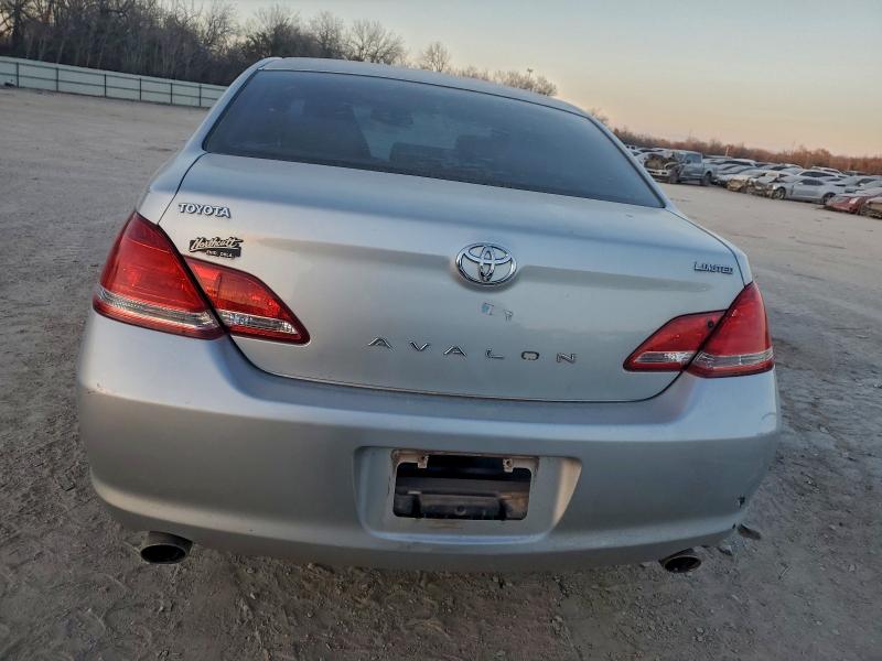 Photo 6 from auction – 2005 TOYOTA AVALON with VIN 4T1BK36B95U009157