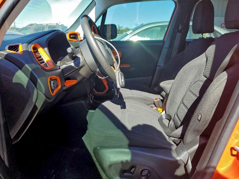 Photo 7 from auction – 2018 JEEP RENEGADE L with VIN ZACCJBBB0JPJ46136