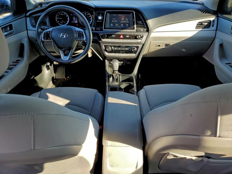 Photo 8 from auction – 2019 HYUNDAI SONATA SE with VIN 5NPE24AF7KH755839