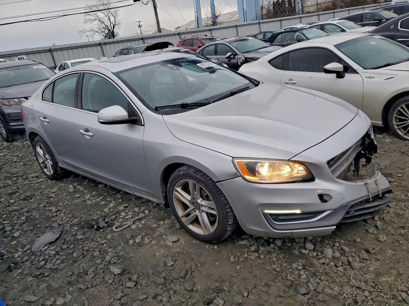 Photo 4 from auction – 2015 VOLVO S60 PREMIE with VIN YV1612TK8F1341269