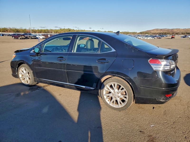 Photo 2 from auction – 2010 LEXUS HS 250H with VIN JTHBB1BA0A2029534