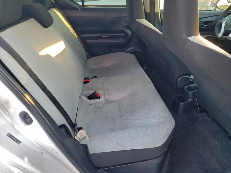 Photo 10 from auction – 2016 TOYOTA PRIUS C with VIN JTDKDTB36G1124428
