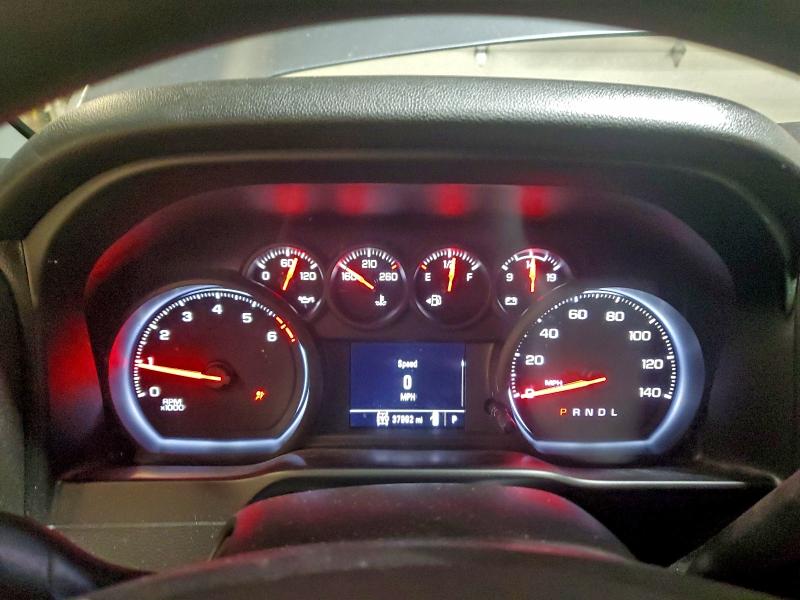 Photo 9 from auction – 2021 CHEVROLET SILVERADO with VIN 1GCUYAEF4MZ314300