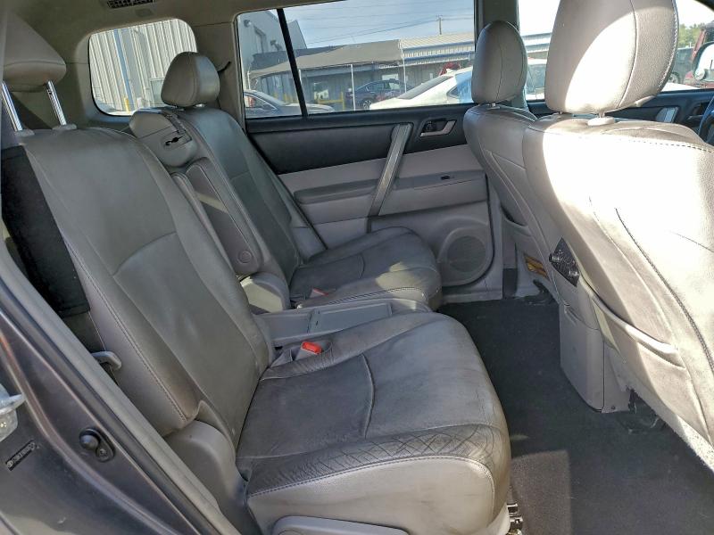 Photo 10 from auction – 2011 TOYOTA HIGHLANDER with VIN 5TDBK3EH0BS063134