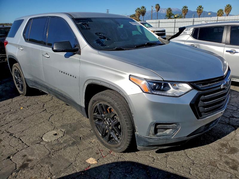 Photo 4 from auction – 2018 CHEVROLET TRAVERSE L with VIN 1GNERFKW7JJ252797