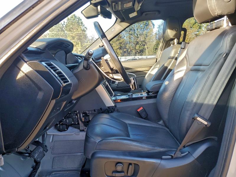Photo 7 from auction – 2019 LAND ROVER DISCOVERY with VIN SALRR2RV8K2401464