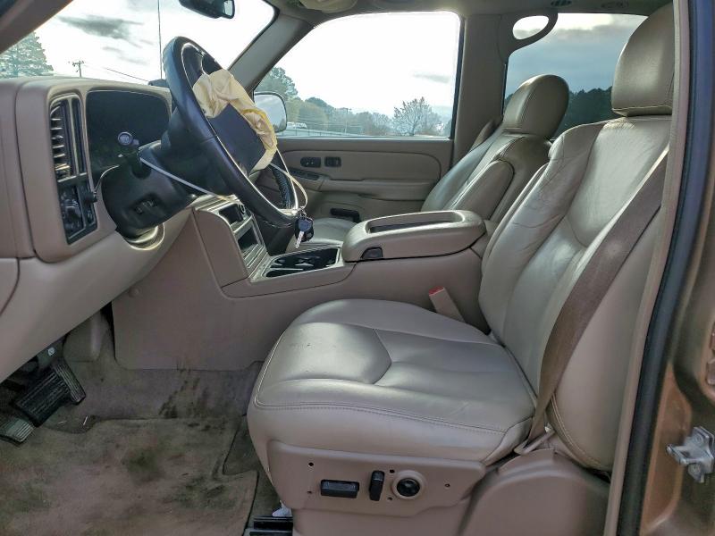 Photo 7 from auction – 2004 GMC YUKON with VIN 1GKEC13ZX4R290170