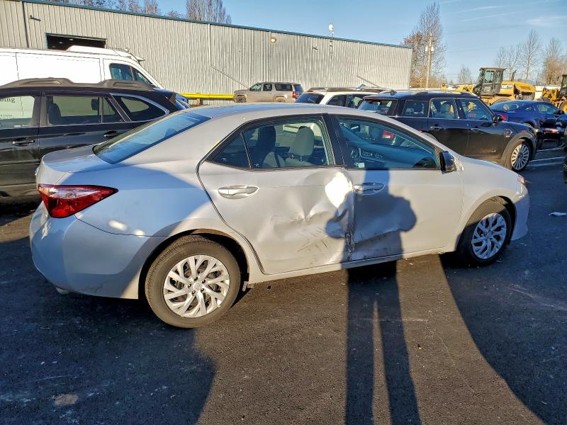 Photo 3 from auction – 2017 TOYOTA COROLLA L with VIN 5YFBURHE1HP634405