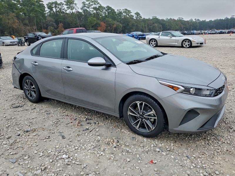 Photo 4 from auction – 2024 KIA FORTE LX with VIN 3KPF24AD8RE780833