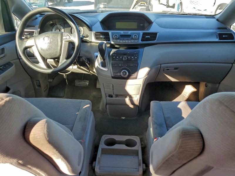 Photo 8 from auction – 2011 HONDA ODYSSEY LX with VIN 5FNRL5H23BB081811