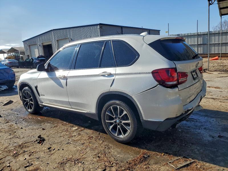 Photo 2 from auction – 2017 BMW X5 XDRIVE3 with VIN 5UXKR0C34H0X77330