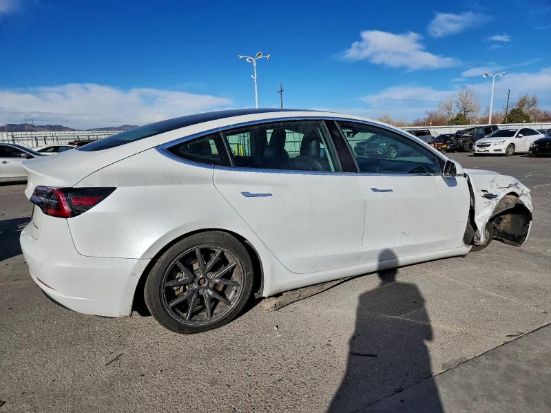 Photo 3 from auction – 2019 TESLA MODEL 3 with VIN 5YJ3E1EB5KF511819