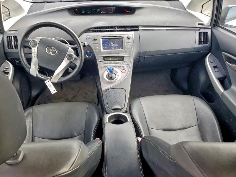Zdjęcie 8 z aukcji – 2013 TOYOTA PRIUS z VIN JTDKN3DU8D1621933