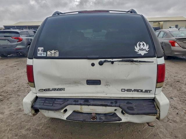 Photo 6 from auction – 2001 CHEVROLET BLAZER with VIN 1GNCS13W912164129