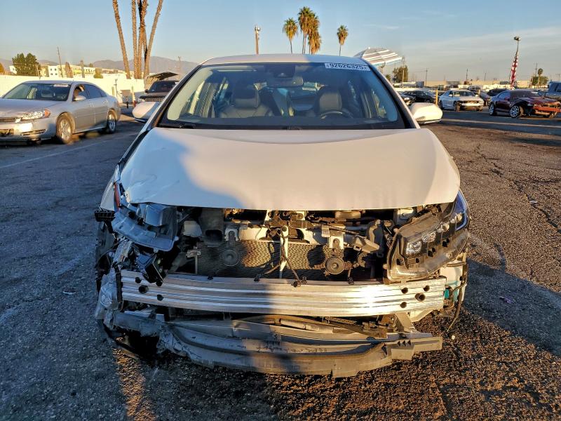 Photo 5 from auction – 2017 TOYOTA PRIUS PRIM with VIN JTDKARFP9H3058858