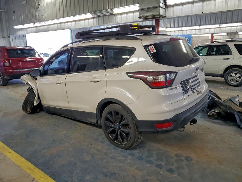 Photo 2 from auction – 2017 FORD ESCAPE with VIN 1FMCU9G92HUB01342