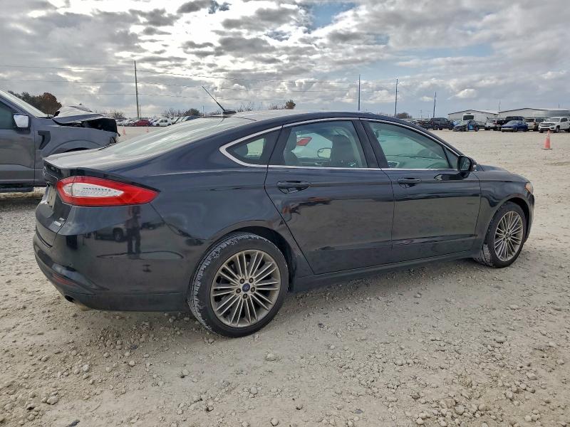Photo 3 from auction – 2014 FORD FUSION SE with VIN 3FA6P0HD8ER352012