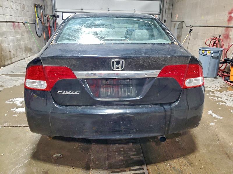 Photo 6 from auction – 2011 HONDA CIVIC LX with VIN 19XFA1F54BE040043