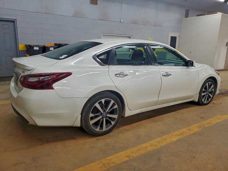 Photo 3 from auction – 2017 NISSAN ALTIMA 2.5 with VIN 1N4AL3AP0HC149176