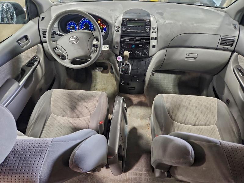 Photo 8 from auction – 2007 TOYOTA SIENNA CE with VIN 5TDZK23C17S041229