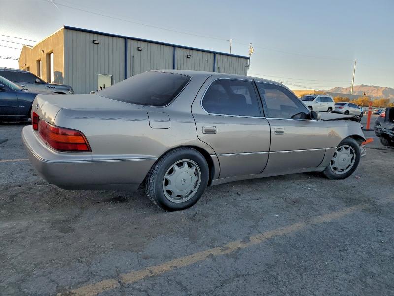 Photo 3 from auction – 1994 LEXUS LS 400 with VIN JT8UF11E1R0197904