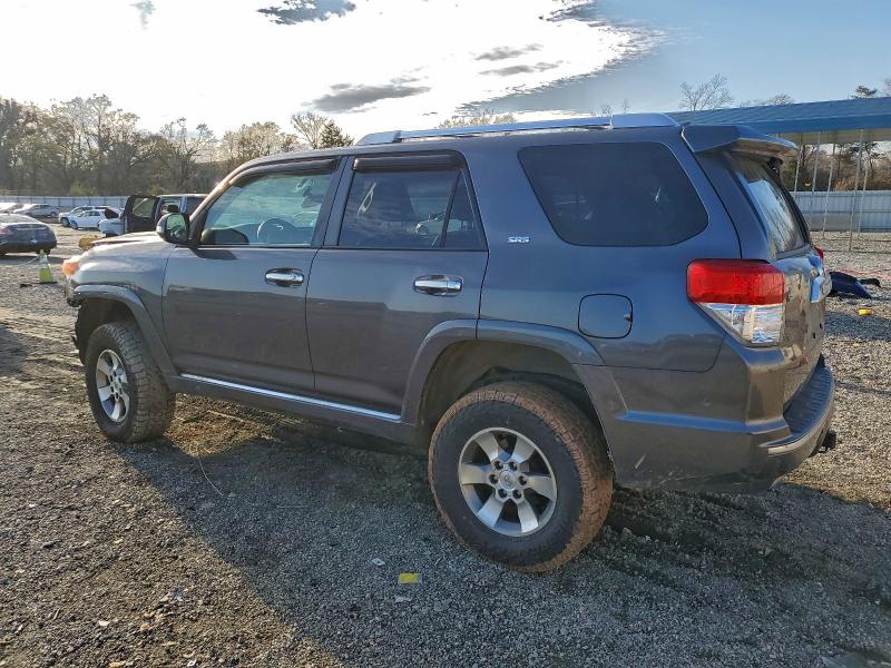 Photo 2 from auction – 2011 TOYOTA 4RUNNER SR with VIN JTEBU5JR7B5051424
