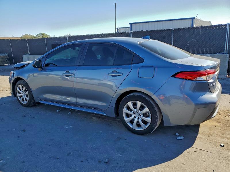 Photo 2 from auction – 2022 TOYOTA COROLLA LE with VIN 5YFEPMAE6NP306233