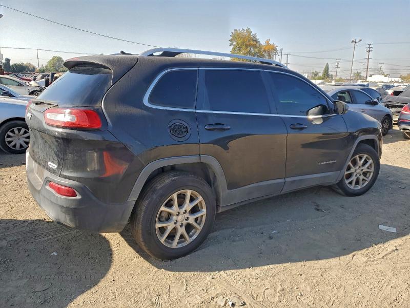 Photo 3 from auction – 2016 JEEP CHEROKEE L with VIN 1C4PJLCB1GW159899