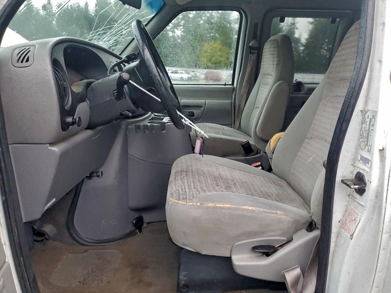 Photo 7 from auction – 2000 FORD ECONOLINE with VIN 1FBSS31L2YHB09249