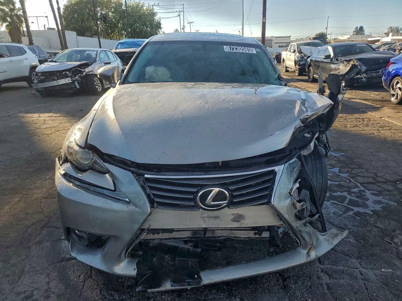 Photo 5 from auction – 2016 LEXUS IS 200T with VIN JTHBA1D24G5038026