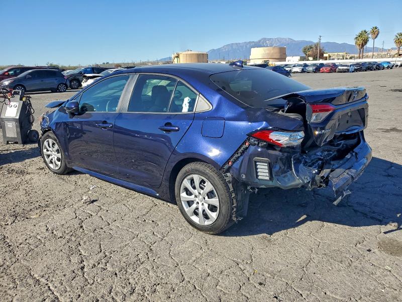Photo 2 from auction – 2022 TOYOTA COROLLA LE with VIN 5YFEPMAE7NP381992