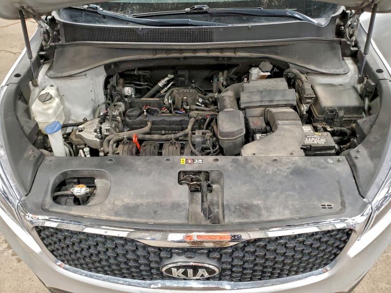 Photo 12 from auction – 2016 KIA SORENTO LX with VIN 5XYPG4A38GG092876