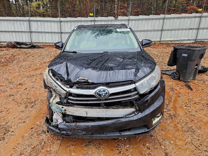Photo 5 from auction – 2015 TOYOTA HIGHLANDER with VIN 5TDDKRFH5FS174701