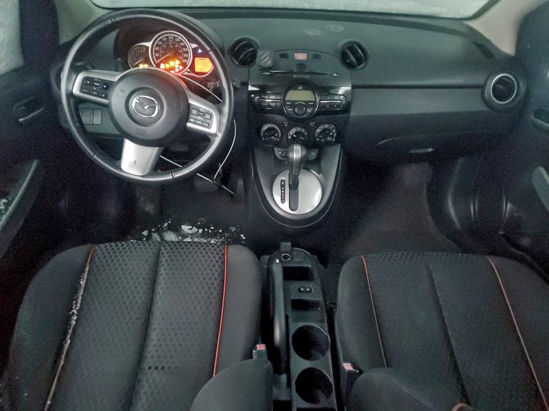 Photo 8 from auction – 2011 MAZDA MAZDA2 with VIN JM1DE1HY2B0116371