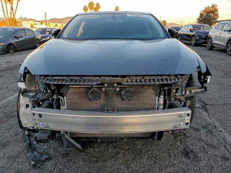 Photo 5 from auction – 2018 NISSAN MAXIMA 3.5 with VIN 1N4AA6AP0JC407838