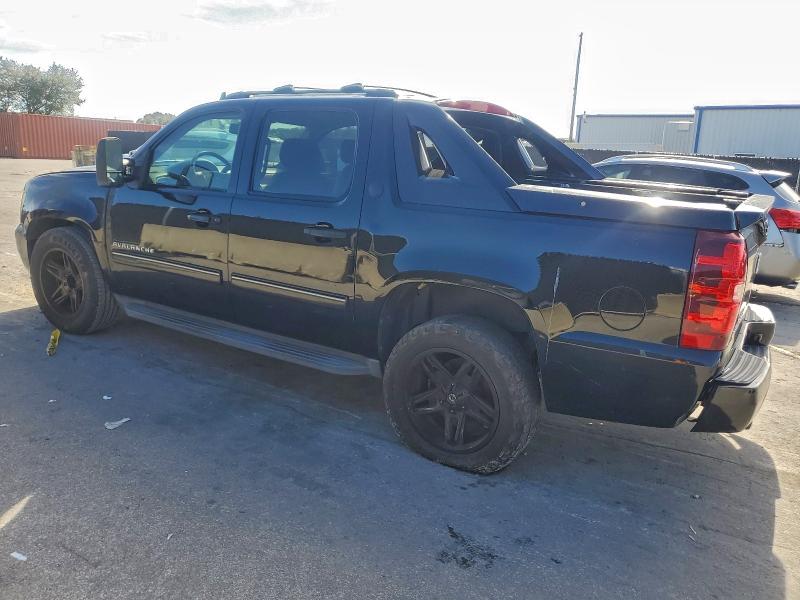 Photo 2 from auction – 2013 CHEVROLET AVALANCHE with VIN 3GNMCFE06DG329587