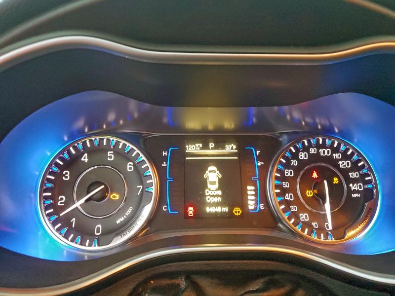 Photo 9 from auction – 2016 CHRYSLER 200 LIMITE with VIN 1C3CCCAB1GN123975