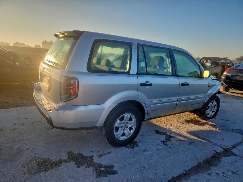 Photo 3 from auction – 2006 HONDA PILOT LX with VIN 5FNYF28136B017606