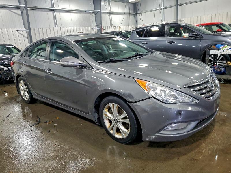 Photo 4 from auction – 2011 HYUNDAI SONATA SE with VIN 5NPEC4ACXBH129057