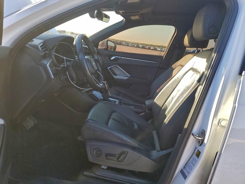 Photo 7 from auction – 2020 AUDI Q3 PREMIUM with VIN WA1AECF36L1037975