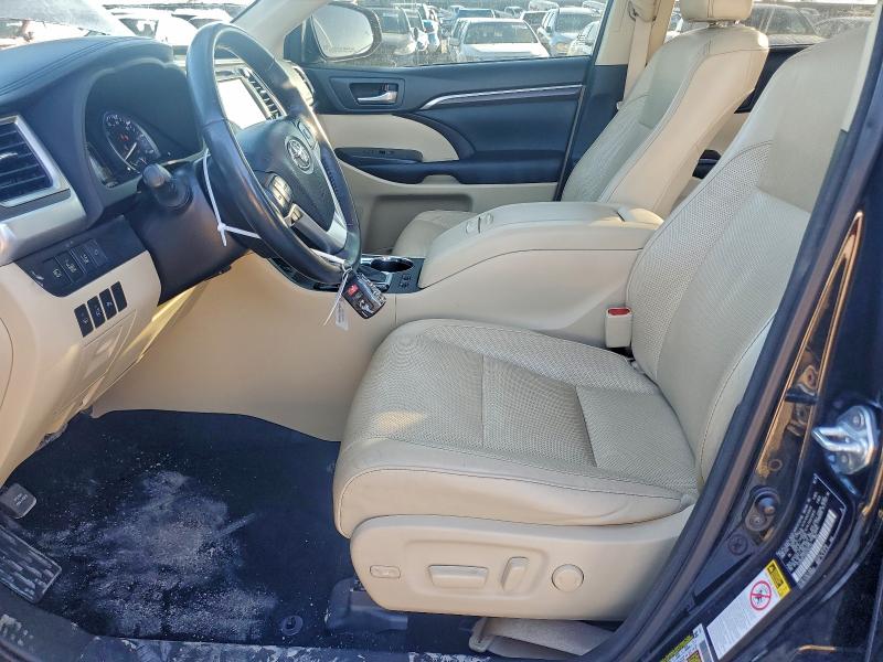 Photo 7 from auction – 2016 TOYOTA HIGHLANDER with VIN 5TDDKRFH4GS350753