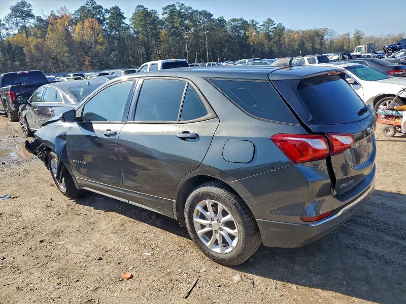 Photo 2 from auction – 2018 CHEVROLET EQUINOX with VIN 3GNAXHEV7JL352801