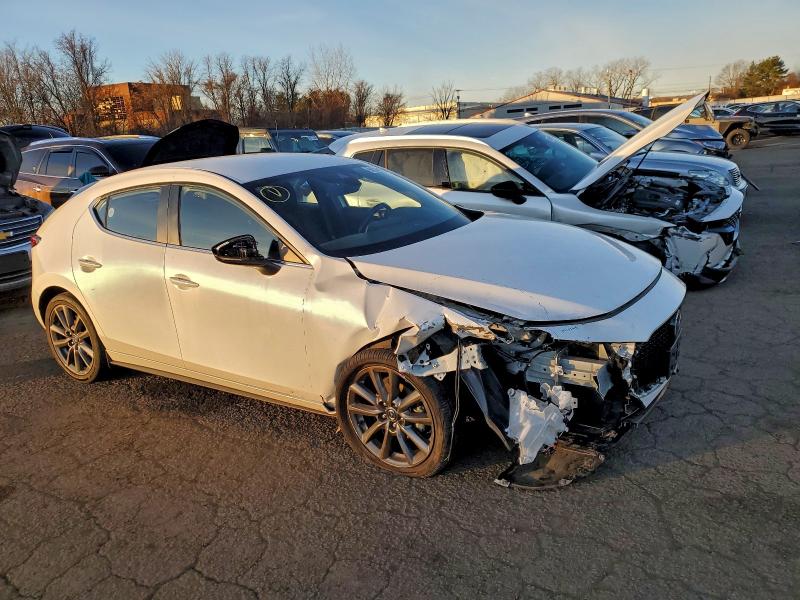 Photo 4 from auction – 2022 MAZDA 3 SELECT with VIN JM1BPAKL6N1513367
