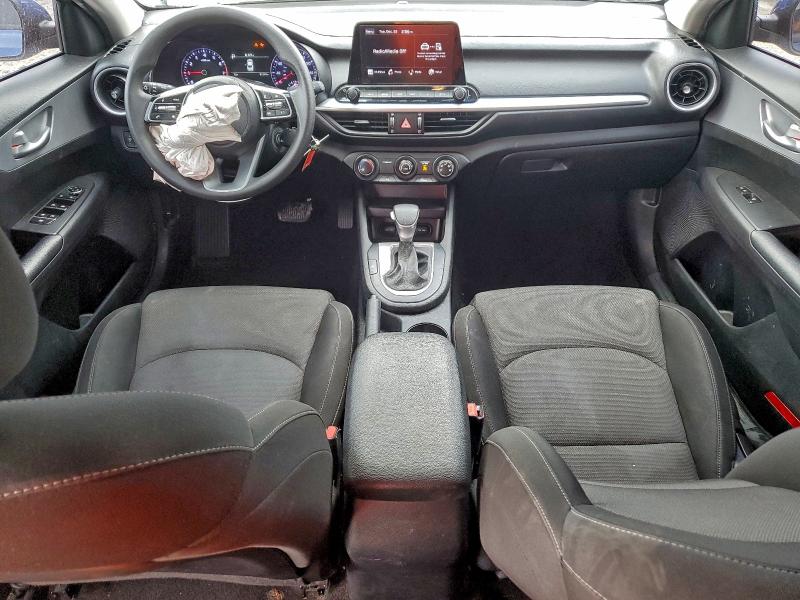 Photo 8 from auction – 2023 KIA FORTE LX with VIN 3KPF24AD3PE640346