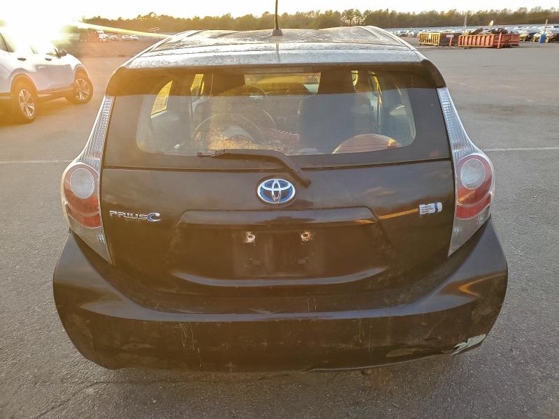 Photo 6 from auction – 2013 TOYOTA PRIUS C with VIN JTDKDTB31D1550071
