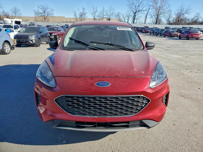 Photo 5 from auction – 2022 FORD ESCAPE with VIN 1FMCU9G67NUA63821