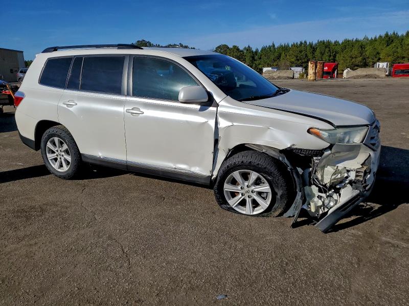 Photo 4 from auction – 2013 TOYOTA HIGHLANDER with VIN 5TDZA3EH8DS035862