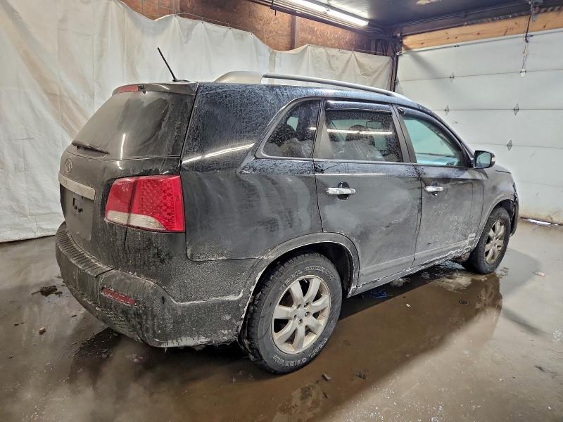 Photo 3 from auction – 2013 KIA SORENTO LX with VIN 5XYKTCA61DG416448
